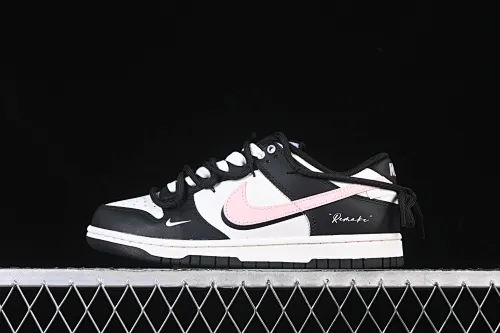 All Categories Nk SB Dunk Series Nk SB Dunk Low High-end Customized Low-top Shoes Nike SB Dunk Low "Just Do it" Valentine's Day Strap Anniversary High-end Customized Low-top Casual Shoes BP0510-050